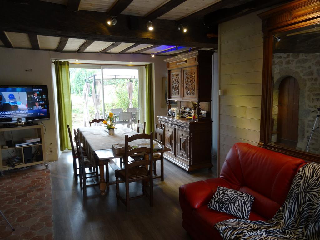 Datcha Bourguignonne, Chambres & Gite Maconge Экстерьер фото