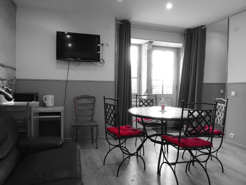 Datcha Bourguignonne, Chambres & Gite Maconge Экстерьер фото